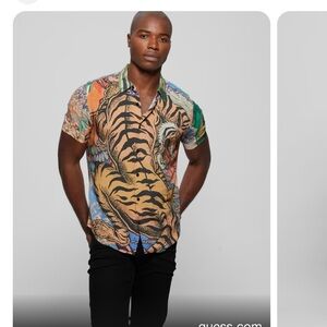 Men’s Guess Tiger Eco Bonsai Button Front Short Sleeve Button Down Shirt Small